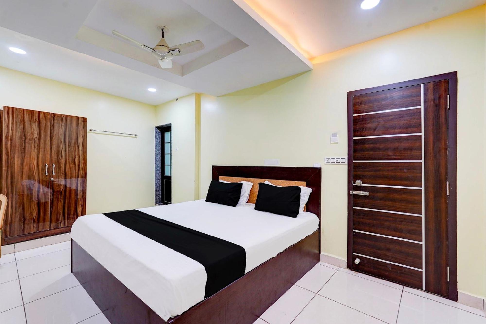 Super Hotel O Perungalathur Near Bus Stand Chennai Bagian luar foto